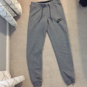 Nike Jogger Sweatpants!!